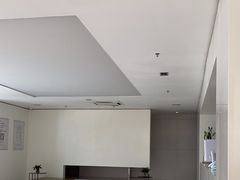 -卡罗酒店(东门晒布地铁站店)