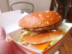 -麦当劳(烟台海港路店)