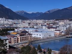 -比日神山