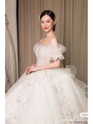 -Lady  Jane高端婚纱礼服馆