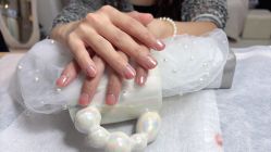 -UN·桃喜日系美睫美甲