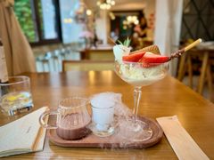 -Mark&Mars Restaurant