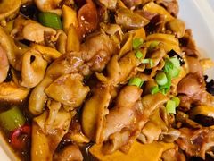 特色鱼杂豆腐-老板恋上鱼(恒隆广场店)