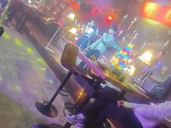 -喜鹊音乐酒馆(西街店)