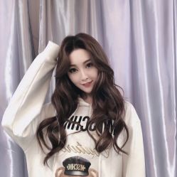 -DL HAIR SALON