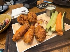 -BOURBON 玻本美式餐厅酒吧(虹桥新天地店)