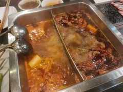-百年川椒重庆老火锅(光谷店)