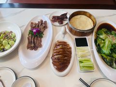 -梅利汴京烤鸭•开封豫菜地标店(东大街店)