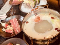 -御花园·粤菜·海鲜火锅(中山公园店)
