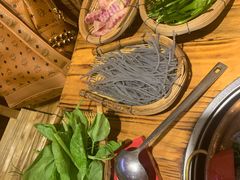 -阿婆情腊排骨火锅(金虹路店)