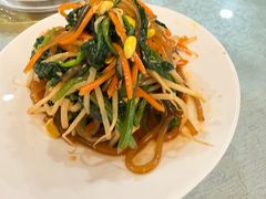 -汗腾格里·风味餐厅(新疆驻京办店)