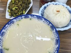 -雪琴面馆富安特色鱼汤面(城中花园店)