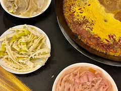 -苟味道老火锅(黄桷坪店)