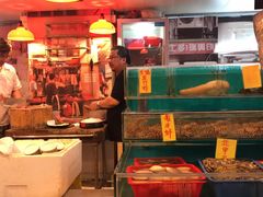 水产区-鲜入围煮花胶鸡海鲜火锅