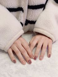 -爱空间美睫健康美甲