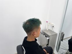 -LILI·HAIR SALON理理造型