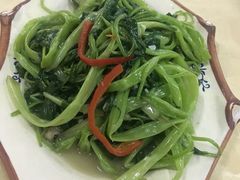 青菜-标记美食新鲜猪杂(兴南大道店)