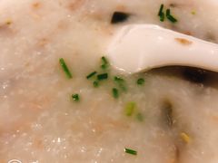 老火皮蛋瘦肉粥-龙记烧腊茶餐厅(常德路店)