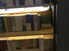 -新华书店(解放中路店)