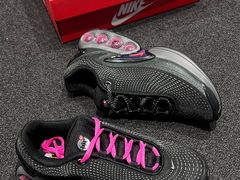 -NIKE武汉品牌体验店