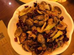 -郑东靓靓虾馆·金牌油焖大虾(天泽街店)