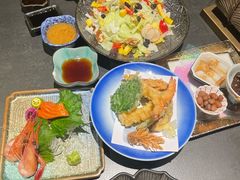 -铭牛烧肉·和牛海鲜自助(高新月牙湖店)