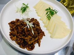 京酱肉丝-京味斋·北京烤鸭(华威桥北工大店)