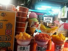 -六合夜市