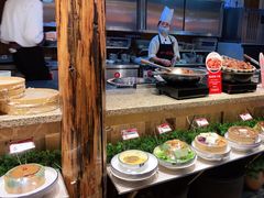 -野山舂·贵州现舂酸汤火锅(鸿通城店)