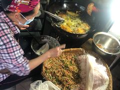 -半月镰胡姐脆皮萝卜饺子