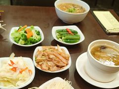 -高雄杨宝宝锅贴