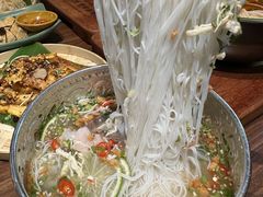 -良米山·云南野生菌过桥米线(上海首店)