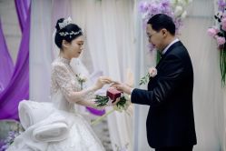 -NaNa婚纱礼服馆