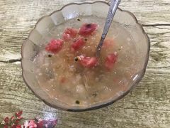 西瓜百香果冰粉-乐山冰粉·狼牙土豆(竹溪湾店)