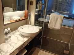 -上海龙之梦万丽酒店