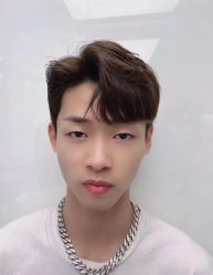 -朗峰专业美发沙龙