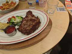 -菲滋意式餐厅(临海银泰店)