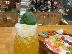 -Dragon Pizza•圆脸龙披萨·牛排餐厅
