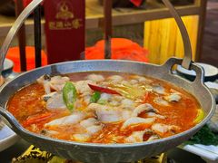 -老滇山寨•云南特色菜•地方菜•民族风情歌舞表演(金碧店)