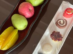 -三亚湾海居铂尔曼度假酒店