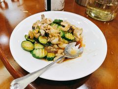 -良友·海鲜青岛菜·海肠捞饭(五四广场店)