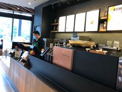 -星巴克臻选(莘庄仲盛店)