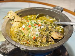 -小凤庭·地道湖北菜武昌鱼·藕汤(38年黄鹤楼店)