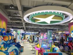 -利奥梦幻主题乐园(爱琴海购物公园店)