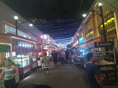 -百老汇美食街