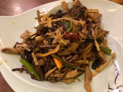 什锦山野菜-小厨子私房菜·云南美食店