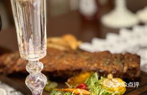 Charcoal-Grilled Libyan Black Pig Ribs
