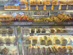-白玉兰食品甜凤店(合生汇店)