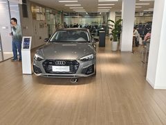 -上海永达奥诚奥迪4S店(申江路店)