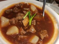 鲍汁萝卜牛腩煲-留半山·香港食堂(啦啦宝都店)